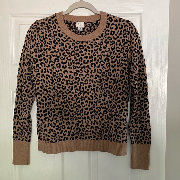 a new day Sweaters - A new day leopard print sweater / size medium